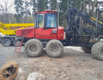 prodám vyvážečku KOMATSU 860.4